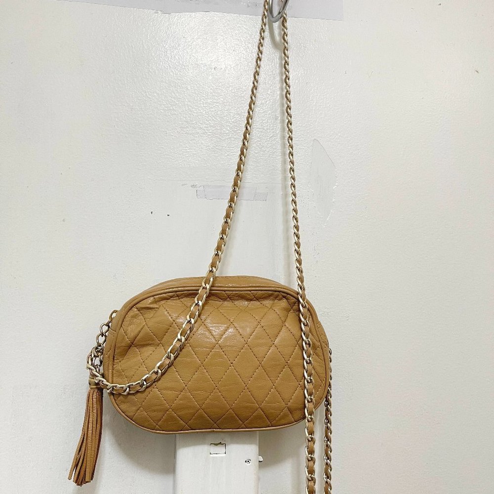 NORDSTROM Quilted Gold Chain CC handbag tan light brown leather Tassel zip